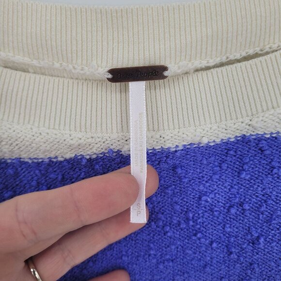 Free people womens small Found my friend Boucle Pullover blue white stripe knit - Picture 5 of 10